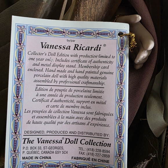 Elegant Vanessa Ricardi Porcelain Doll Special Edition 2004 Series - Picture 8 of 10